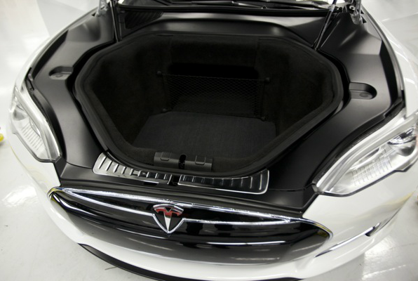Model S kofferbak voor - ELEKTRISCHEAUTO.COM