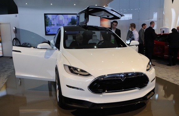 Tesla model X 4-wiel aandrijving standaard