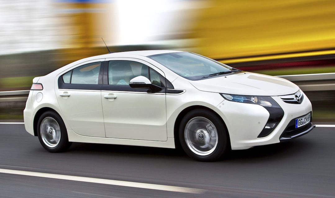 Opel Ampera plug-in hybrid 2014
