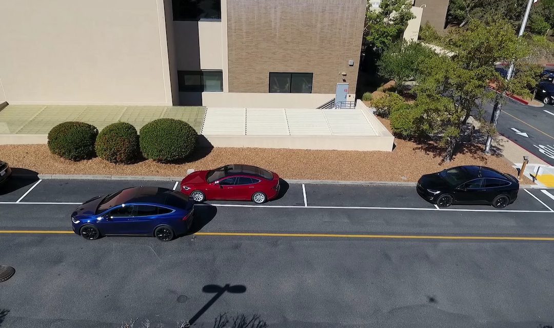 Zelfrijdende auto van Tesla snel realiteit met behulp van KI