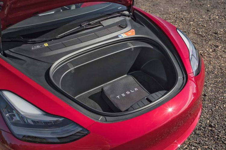 Geef rechten Ampère Richtlijnen Tesla Model 3 kofferbak voor - ELEKTRISCHEAUTO.COM